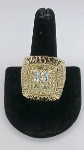 (1) San Francisco 49ers Super Bowl Ring Replica