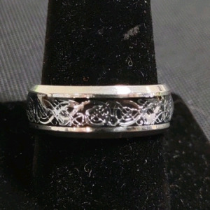 Silver Toned Men's Viking/ Nordic Silver/ Black Wedding Band