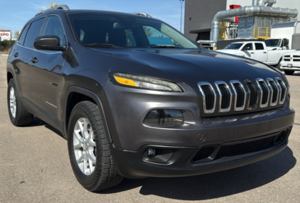 2014 JEEP CHEROKEE - AWD!