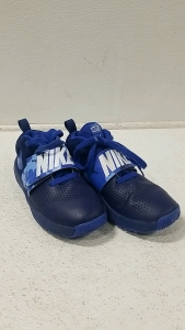 Blue Nike Team Hustle DB- Size 5Y
