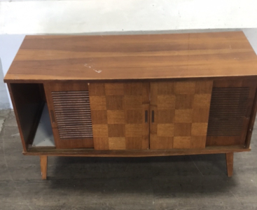 Vintage 1950’s Style TV Stand