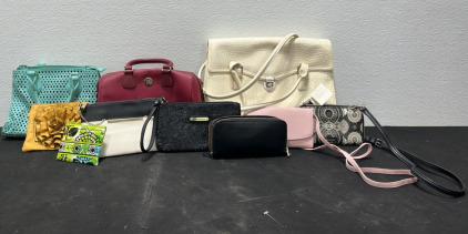 (10) Women&rsquo;s Purses & Wallets