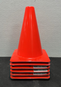 (6) 12&rdquo; Safety Traffic Cones