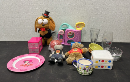 (1) Box of Assorted Toys & Decor