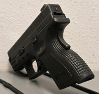 Springfield Armory XD-9 Sub Compact 9mm Semi Automatic Pistol *No Magazine*-- XD835579 - 3
