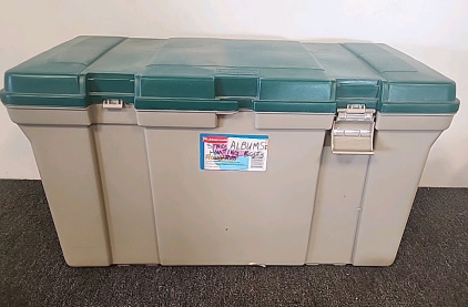 Large Rubbermaid Tool Box 32"x18"x18", And A Beautiful Mosaic Vase