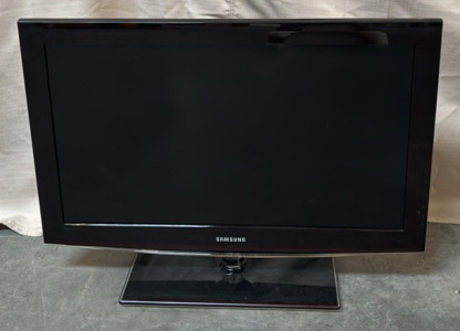 Samsung 32&rdquo; TV