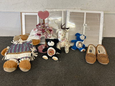 (3) Vent Covers, Various Stuffed Animals, & More