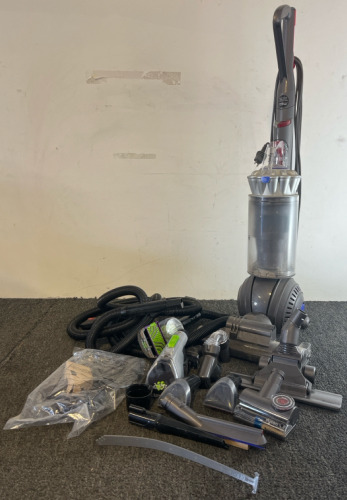 Dyson Animal Ball Vacuum with all Accessories