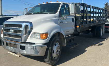2006 FORD F-650 - DIESEL!