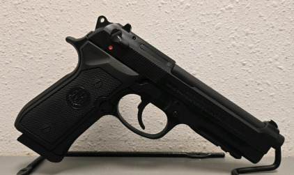 Beretta 96A1 .40S&W Semi Automatic Pistol With Box And (3) Extra Magazines-- A37988M