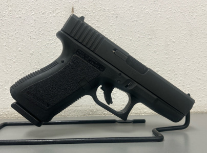 Glock 23 .40SW Semi-Automatic Pistol *With Extra Magazine* &mdash; BBW858US