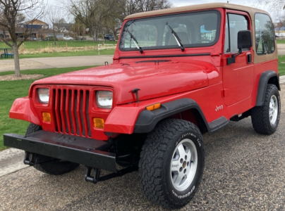 1994 JEEP WRANGLER - 4X4!