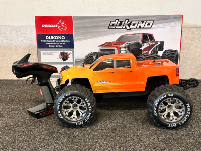 RedCat Dukono Blackout XTE 1/10 Scale Monster Truck