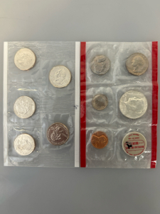2000 Uncirculated Quarters Set and 2005 Uncirculated Coin Set
