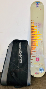 Avalanche Snowboard with Storage Bag