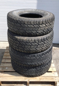 (4) Matching Discover A/T3 Coopertires LT285/75R16
