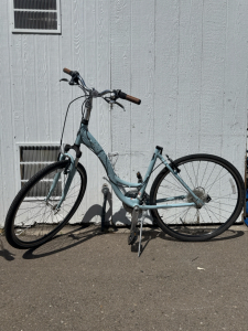 (1) 27&rdquo; Trek Baby Blue Bike