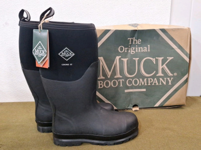 (1) Pair Of Muck Boots Chore Classic Tall Steel Toe Men's Rubber Work Boot, Mens Size 9