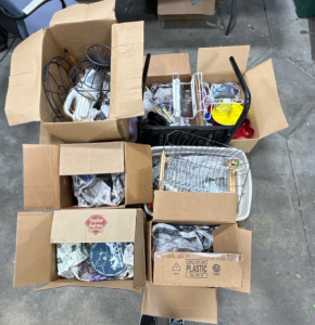 (1) Pallet of Assorted Kitchenware, Estate Items, & More!