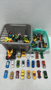 Large Assortment of Various Hotwheels and Toy Cars (More Info in Photos)