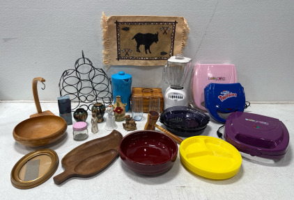 Assorted Home goods, Kitchenware Baby Cakes Pie Maker, Cupcake Maker, And Twinkie Maker, Osterizer Glass Blender, Wine Rack, Willow Tree Angel Of Wishes Figurine, And Much More!