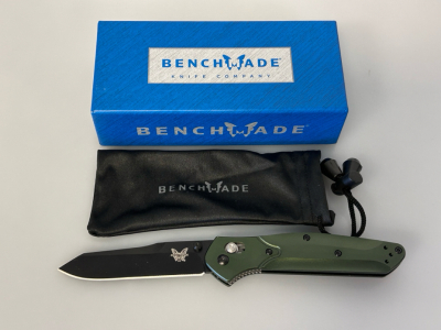 Green Benchmade Folding Knife S30V
