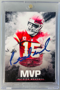 2018 MVP Facsimile Autograph Edition Patrick Mahomes Collectible Card