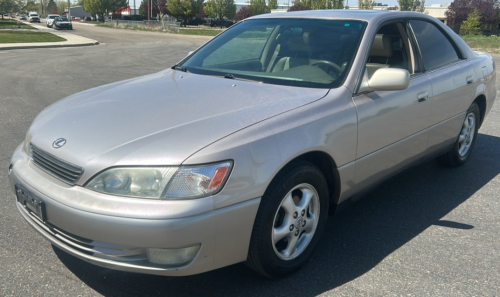 1998 LEXUS ES300 - RUNS WELL