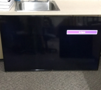 65&rdquo; LG TV