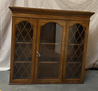 Beautiful Glass Door China Cabinet