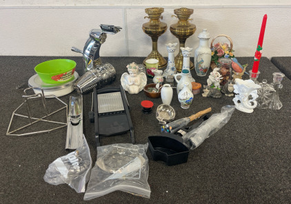 Stainless Steel Hand Crank Food Processor, Cuisinart Mandolin Slicer, Other Kitchen Items, Brass Oil Lamps, Fine Glassware
