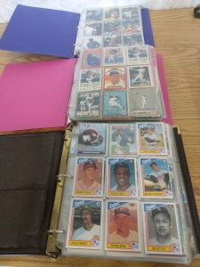 3) Binders Sports Cards! Over 500 Cards! Ken Griffey, Will Clark!