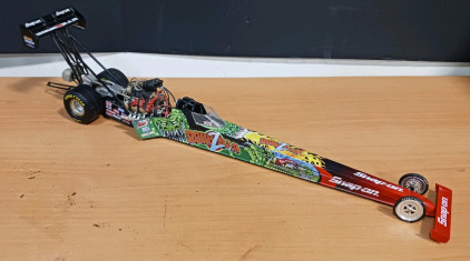 (1) Doug Herbert Snap-on Dragster - 1:24-Scale Die-Cast - DougZilla World Tour