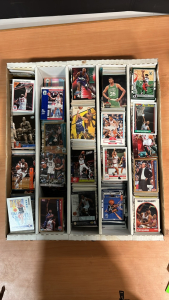 1000+ Collectible Basketball Cards