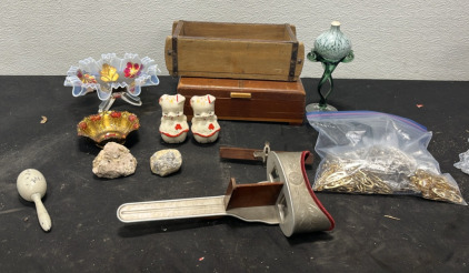 (1) Box of Collectible Decor items (2) Decor Bowls (1) Perfecscope (1) Bag of Barrets (2) Collectible Salt & Pepper Shakers (2) Wooden Boxes