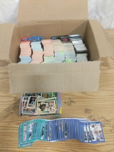 Baseball Cards! Whole Box-1000+ Cards. 80s-Early 90s Cards!