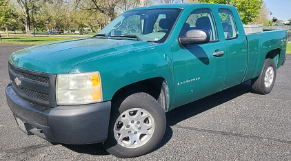 2008 CHEVROLET SILVERADO 1500 - DELTA ALUMINUM TOOL BOX!