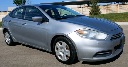 2015 DODGE DART SE - 98K MILES!