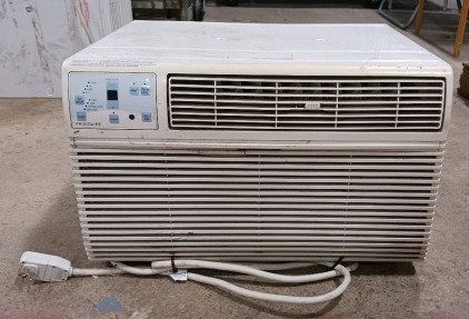 (1) Electrolux Window Air Conditioner - Model FFTH1222Q2 - 230/208V - 12,000 BTU