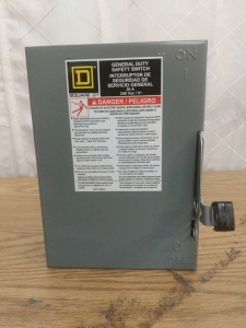 Schneider Electric Square D Safety Switch Standard Duty 30A 240VAC #DU321 Series E2