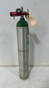 Lincare Compressed Oxygen Tank w/ Red Gauge (4&rdquo;x 4&rdquo;x 25&rdquo;)