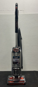 (1) Shark Powered Lift-Away Vacuum Cleaner