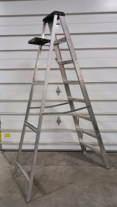 (1) Keller 8' Aluminum Step Ladder - Model 928