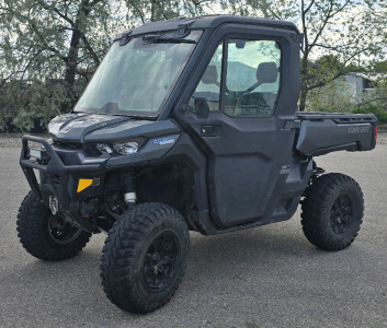 2022 CAN-AM DEFENDER/TRAXTER SIDE BY SIDE