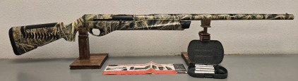 Benelli Vinci 12ga Semi Automatic Shotgun With (4) Chokes-- CG034698X