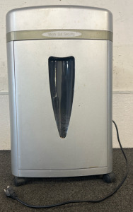 Staples Micro Cut Security Paper Shredder