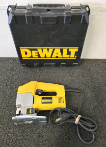 DeWalt DW318 Variable Speed Orbital Jigsaw w/Case