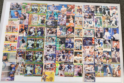 Box of Collectable Baseball Cards!