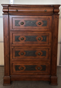 Beautiful 5-Drawer Dresser